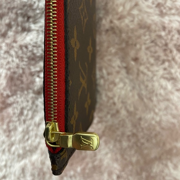 Authentic Louis Vuitton neverfull GM monogram pouch wristlet NEW - Picture 4 of 10